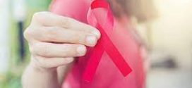 Onkologs: Valstij vajadzētu finansēt profilaktiskās operācijas krūts vēža riska pacientēm