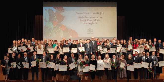 Svinīgā ceremonijā pasniedz MK Atzinības rakstus un godina veselības nozares profesionāļus