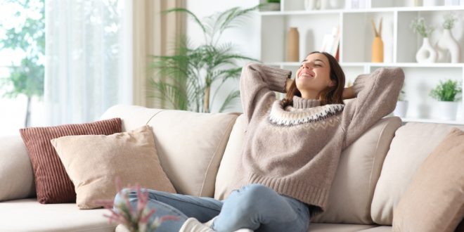 Sievietes ilgojas pēc atpūtas bez pienākumiem – vai vīrieši to pamana?