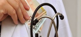 Tiesībsardze: Augsta tolerance pret pateicībām veselības aprūpē liecina par nepieciešamību pēc skaidriem noteikumiem