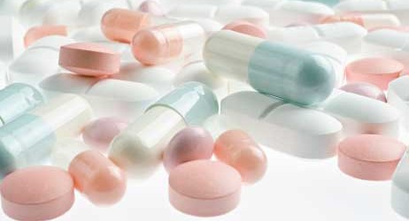 Aicina veidot caurskatāmāku farmācijas industrijas politiku